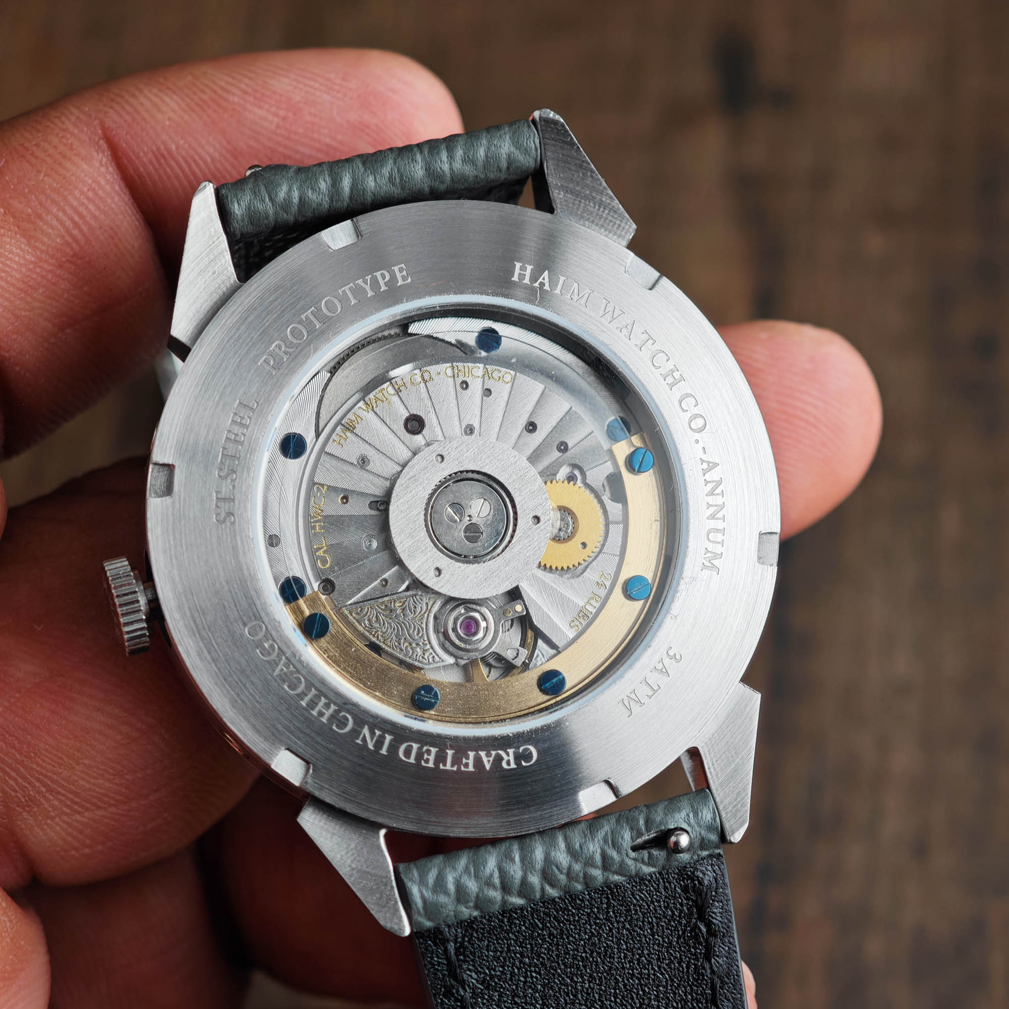 Haim Annum: Annual Calendar & Moonphase for the Microbrand Era