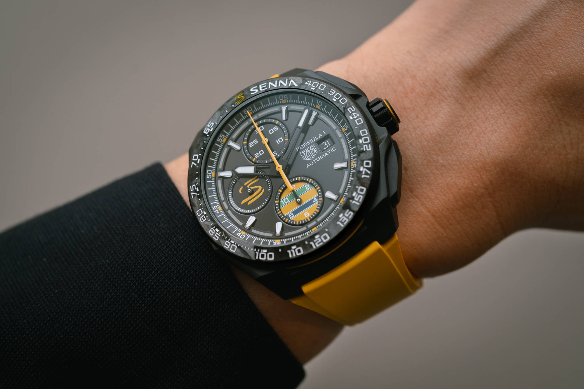 Hands-On Review: TAG Heuer Formula 1 Chronograph x Senna 44mm