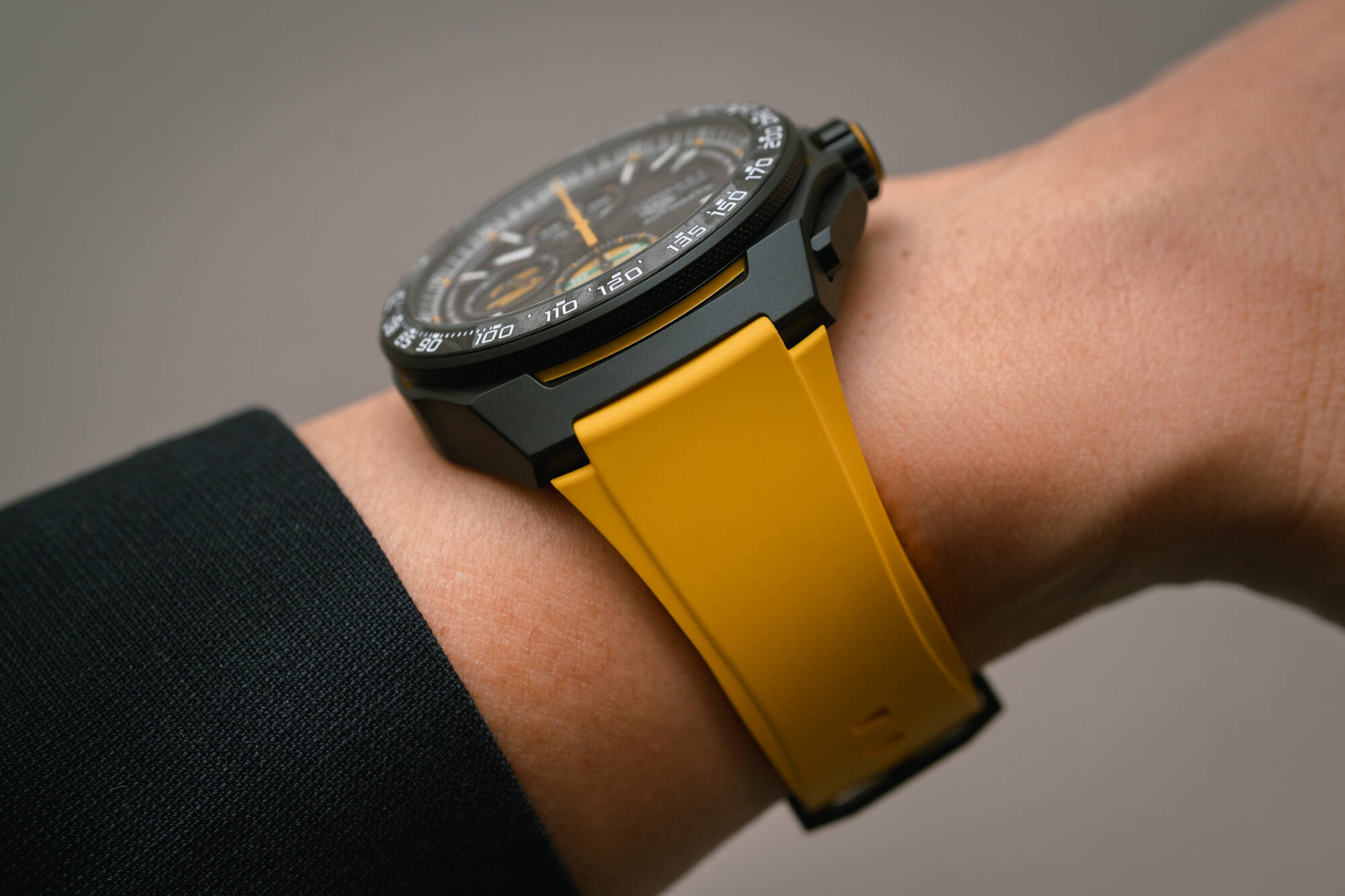 Hands-On Review: TAG Heuer Formula 1 Chronograph x Senna 44mm