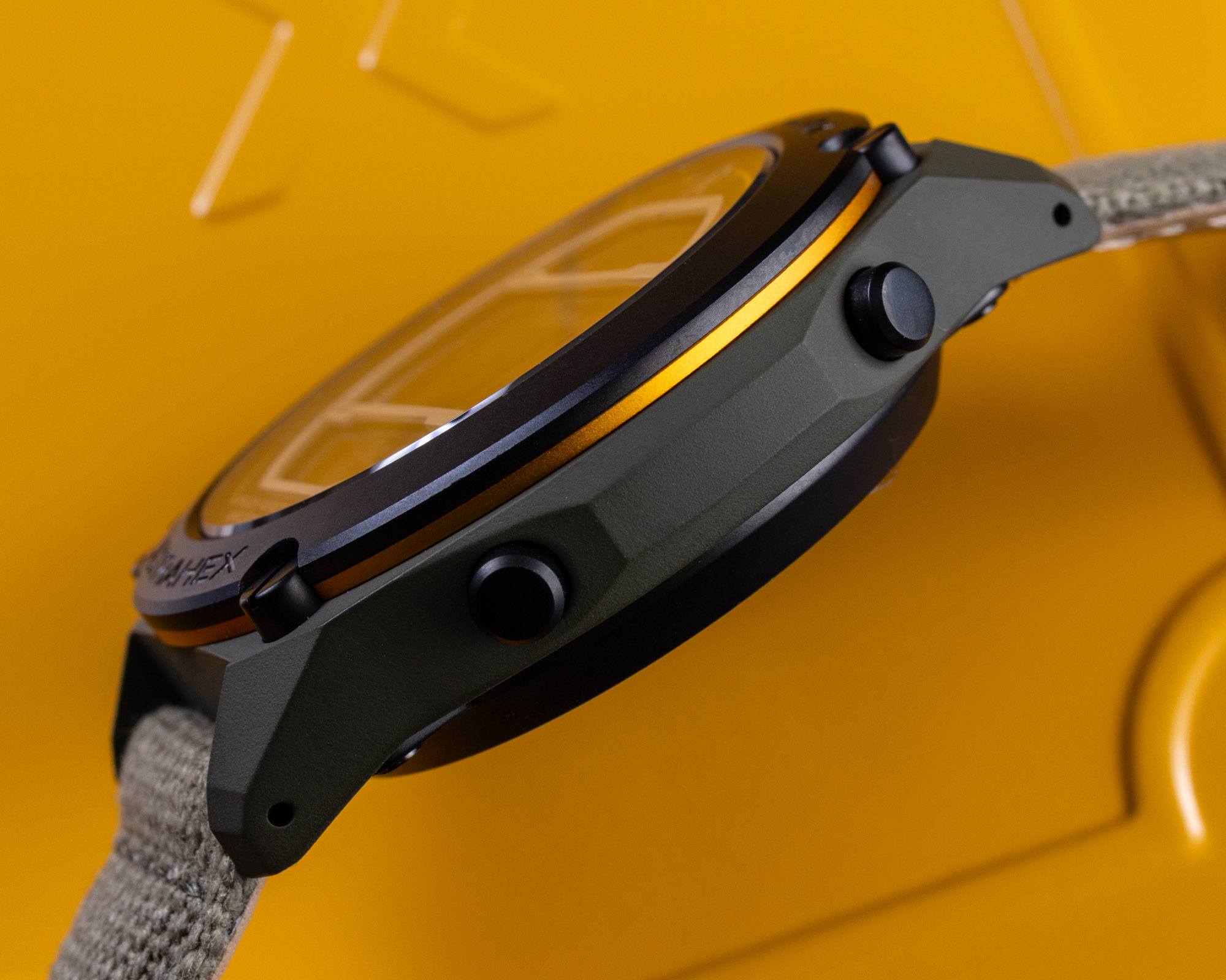 RZE UTD-8000-CKG Review: A Green Cerakote Titanium Digital Watch for 1990s Dad Watch Fans